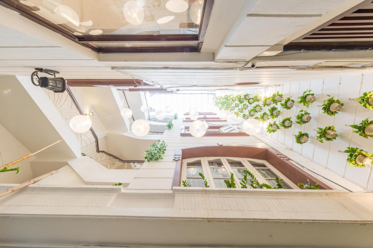 Hestia Legend Hotel Hanoi Bagian luar foto